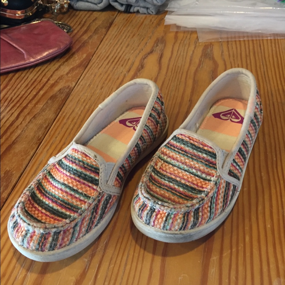 Girls ROXY slip on shoes.